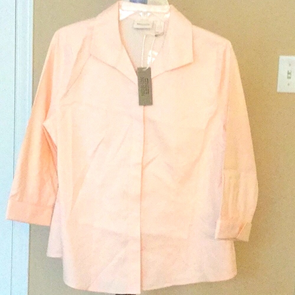 Chico’s NWT 100% cotton no iron blouse